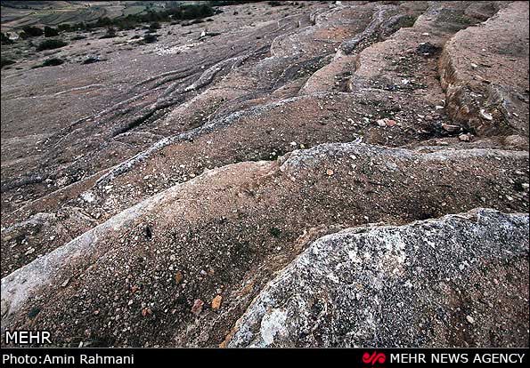 تخریب باداب سورت دومین چشمه آب رنگین دنیا زیر لگد